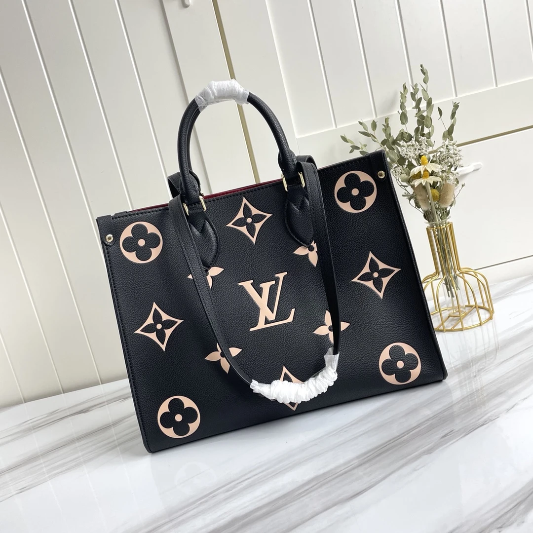 Louis Vuitton AAA-ONTHEGO MM Black/Beige 2 M