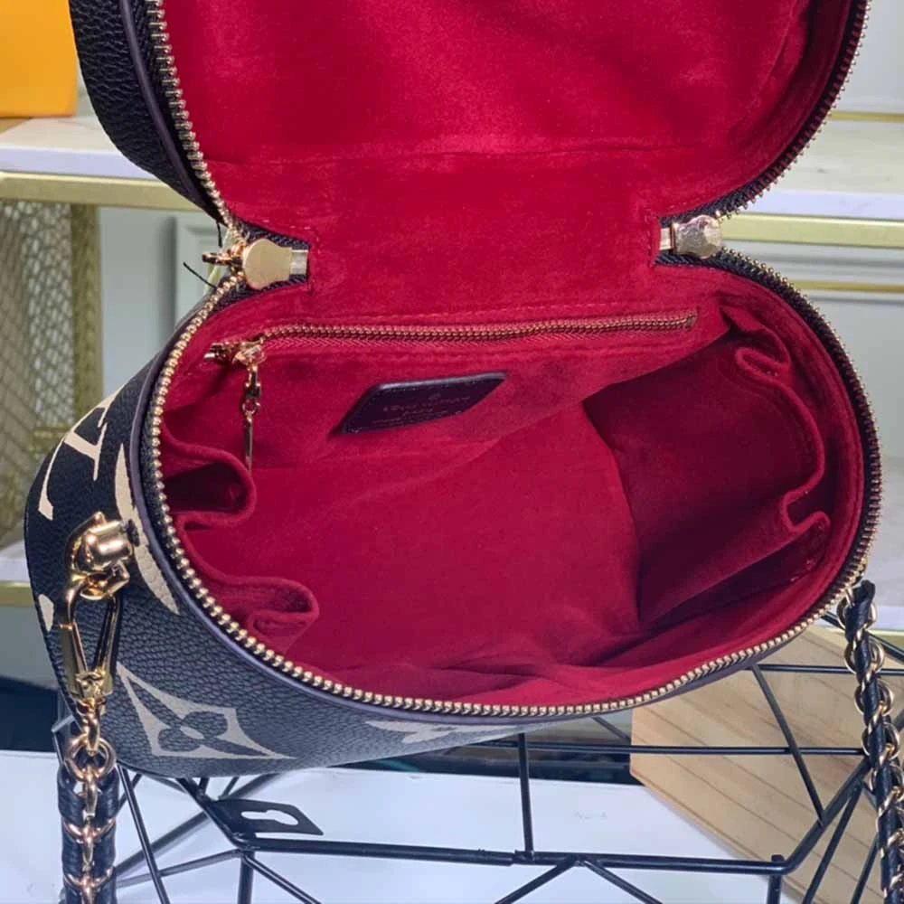 Louis Vuitton VANITY PM M45599 CREAM/BLACK 12 M