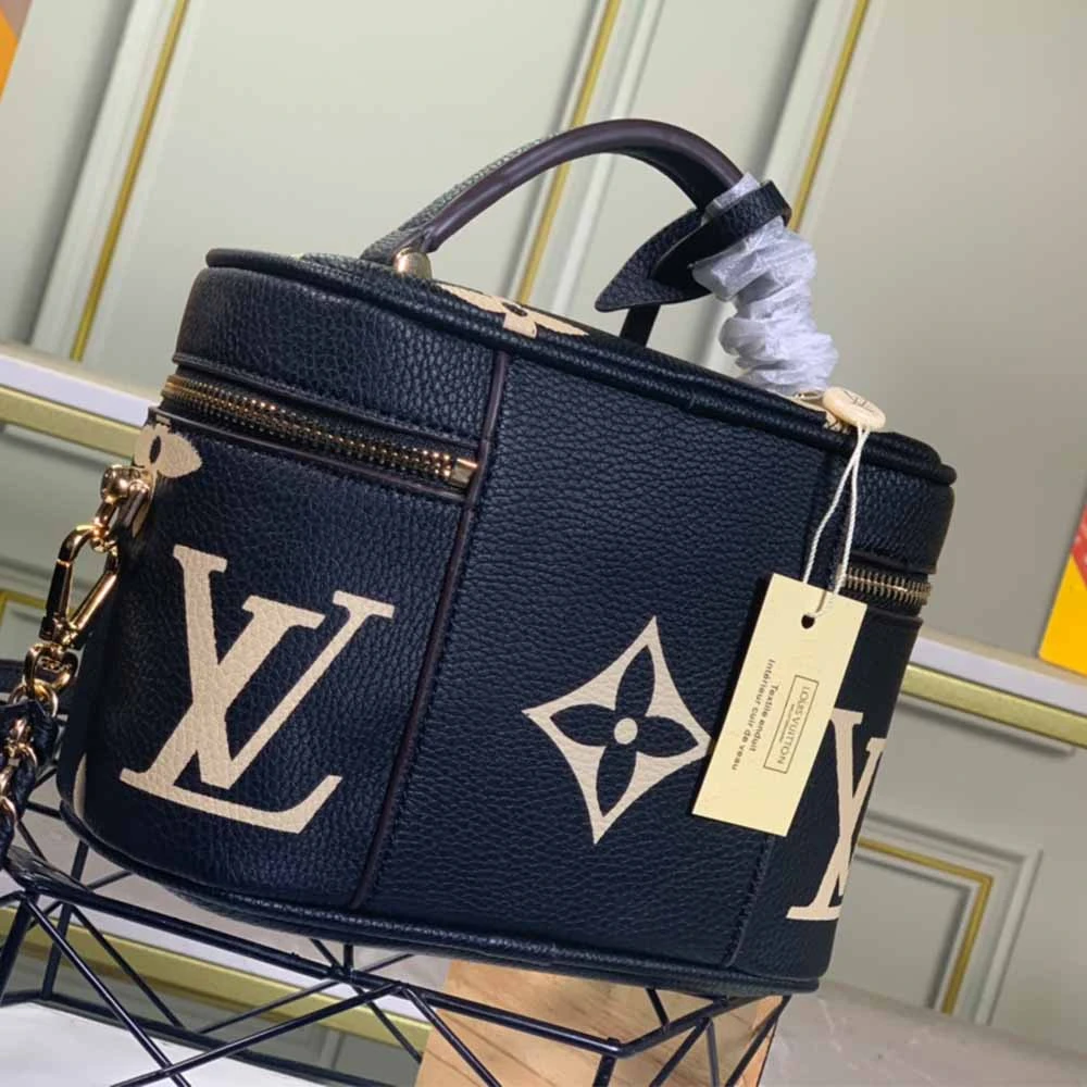 Louis Vuitton VANITY PM M45599 CREAM/BLACK 9 M