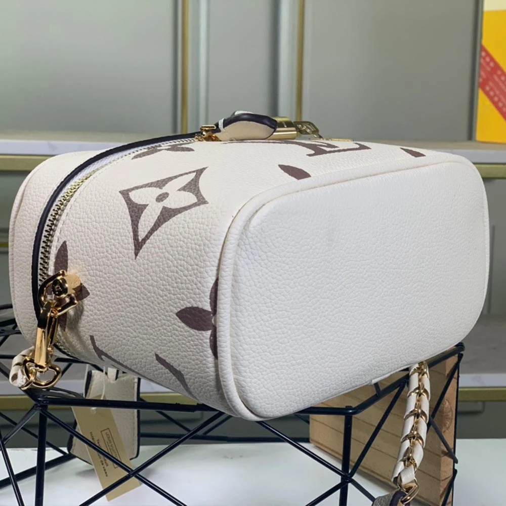 Louis Vuitton VANITY PM M45599 CREAM/BLACK 6 M