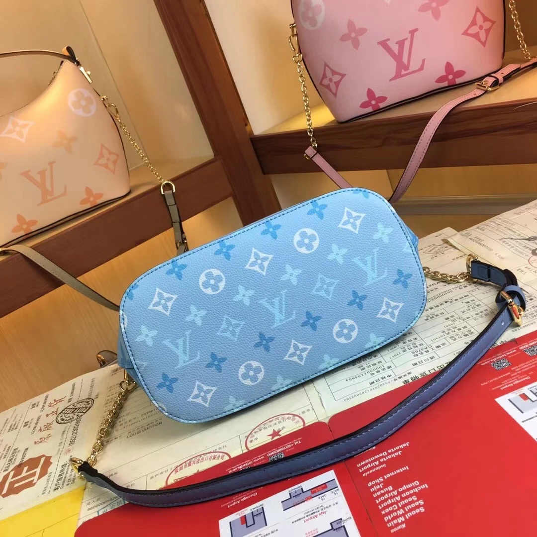 Louis Vuitton MARSHMALLOW hobo bag Beige/Pink/Blue 15 M