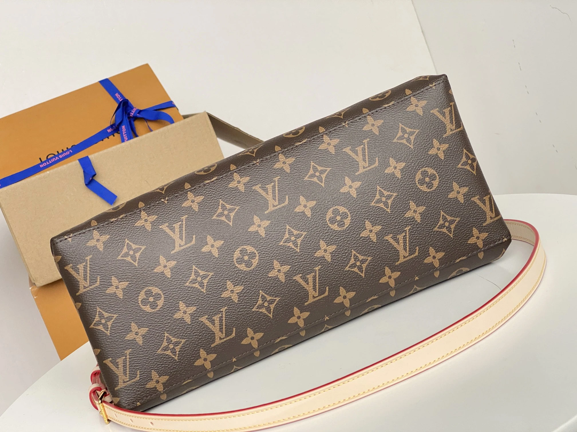 Louis Vuitton GRAND PALAIS/PETIT PALAIS M45900 4 M