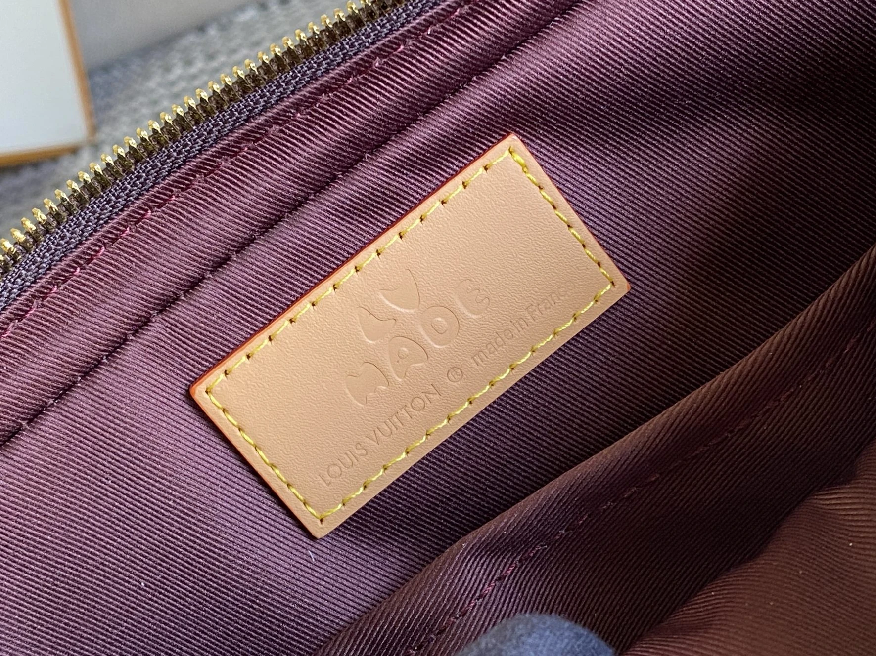 Louis Vuitton AAA- Trio Messenger M45965 8 M