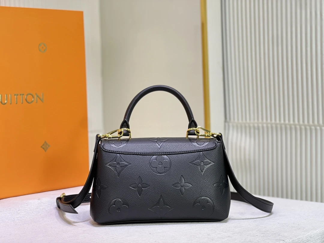 Louis Vuitton Madeleine BB handbag 15 M