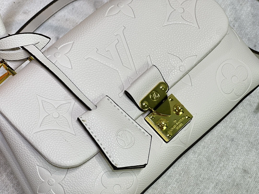 Louis Vuitton Madeleine BB handbag 19 M