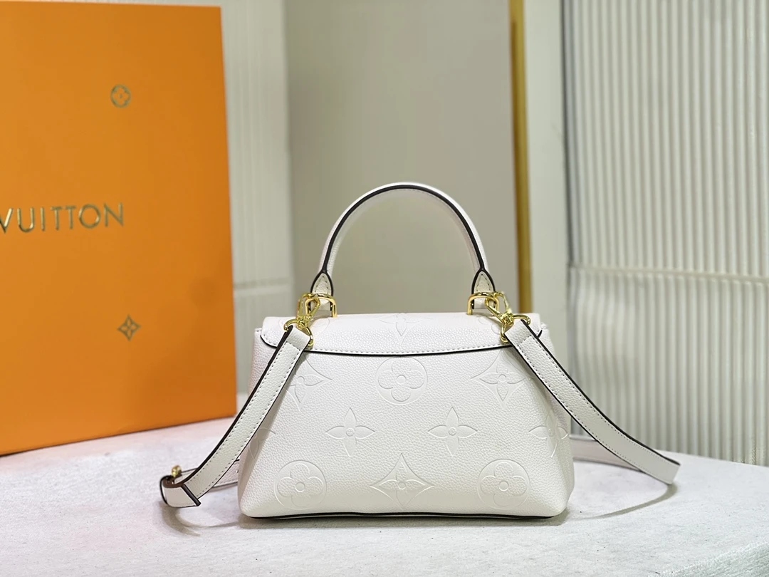 Louis Vuitton Madeleine BB handbag 20 M