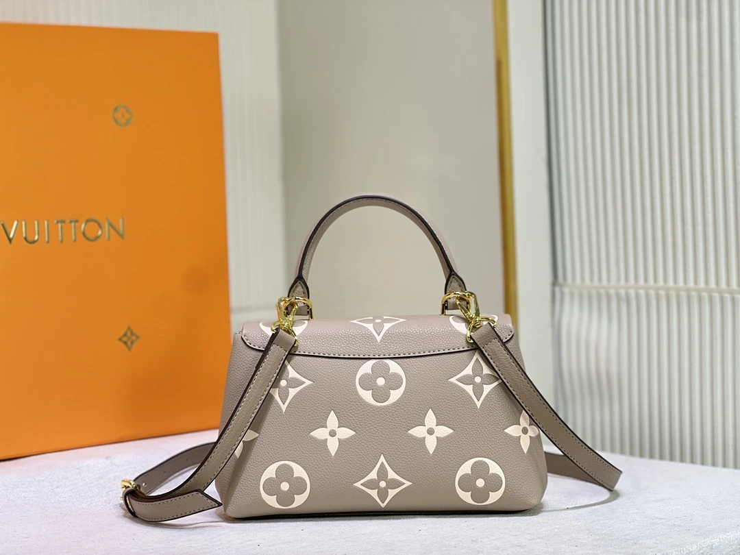 Louis Vuitton Madeleine BB handbag 10 M