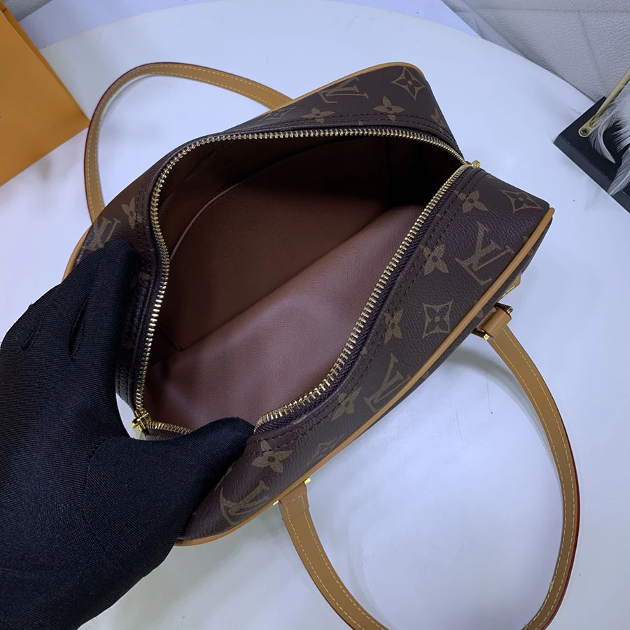 Louis Vuitton Monogram Pochette Cite Shoulder Bag 11 M