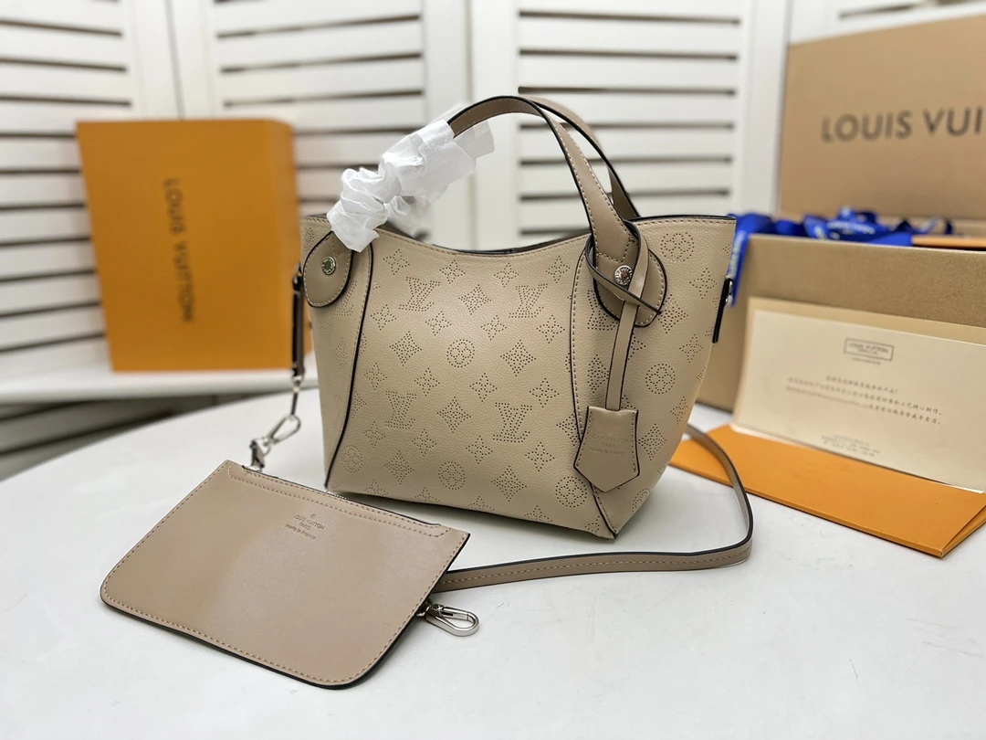 Louis Vuitton Hina PM- Beige/Pink/White 11 M