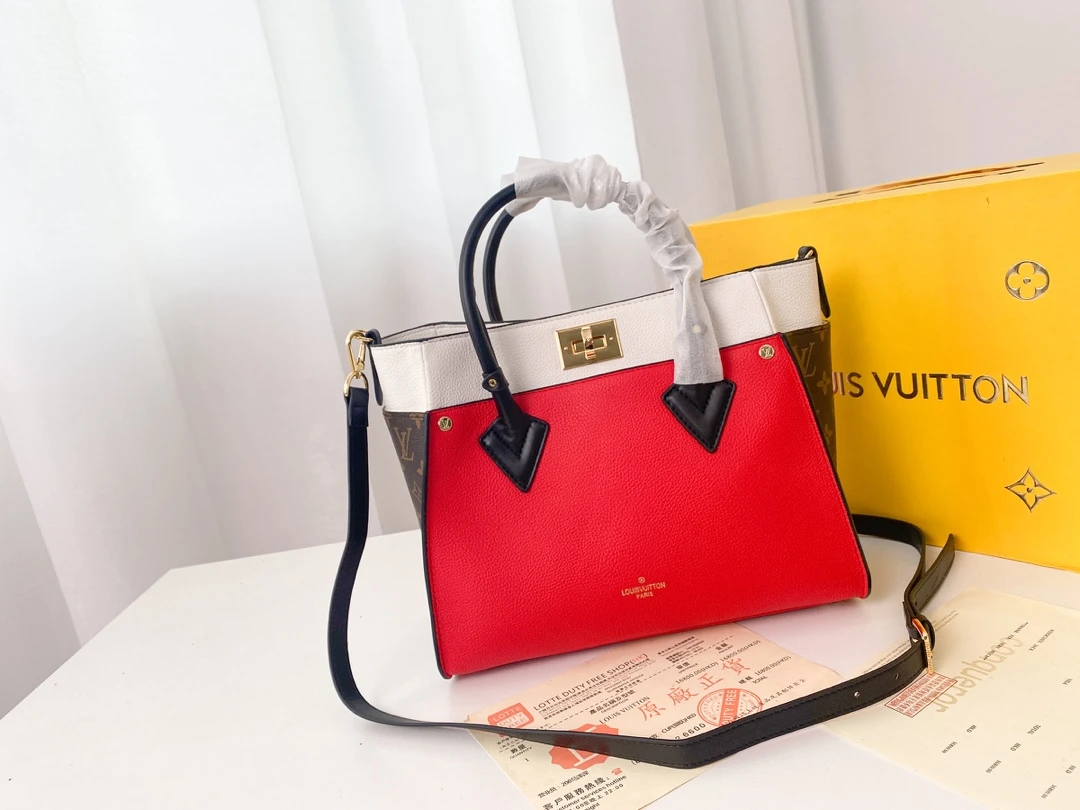 Louis Vuitton ON MY SIDE M53827 14 M