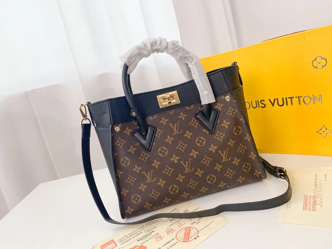 Louis Vuitton ON MY SIDE M53827 2 M