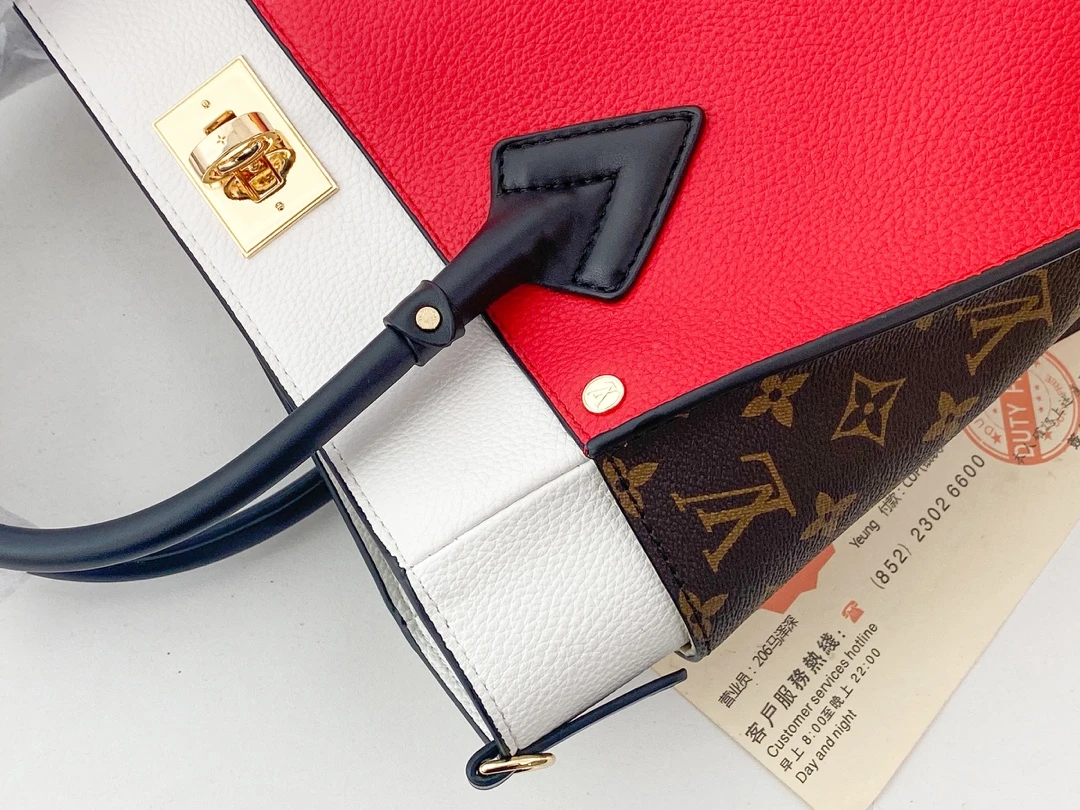 Louis Vuitton ON MY SIDE M53827 16 M