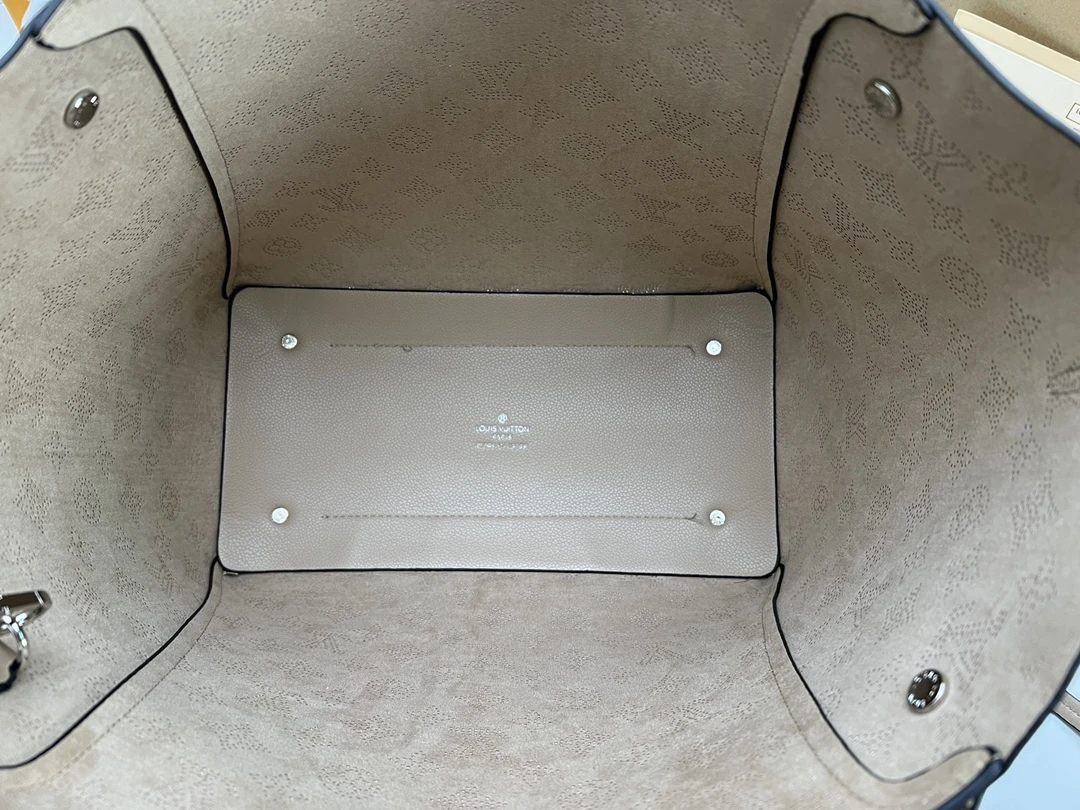 Louis Vuitton Hina MM- Black/Beige/Pink/White 10 M