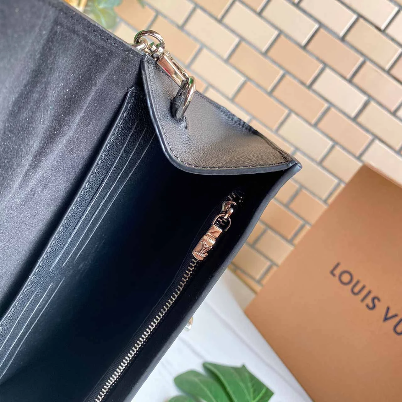 Louis Vuitton LOCKME CLUTCH M56088 PINK/BLUE 14 M