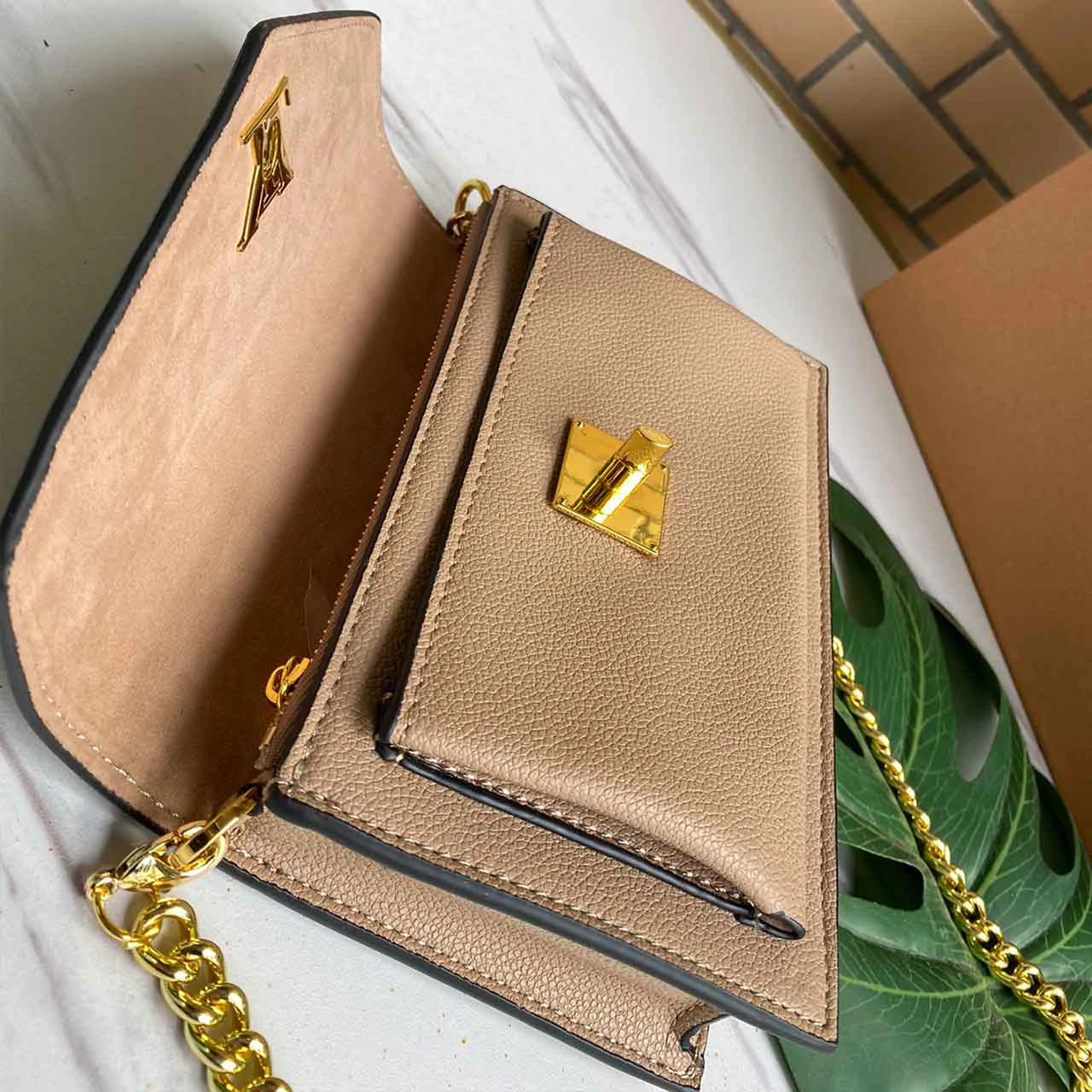 Louis Vuitton MYLOCKME CHAIN BAG M56137 BEIGE/NAVY/PINK 9 M