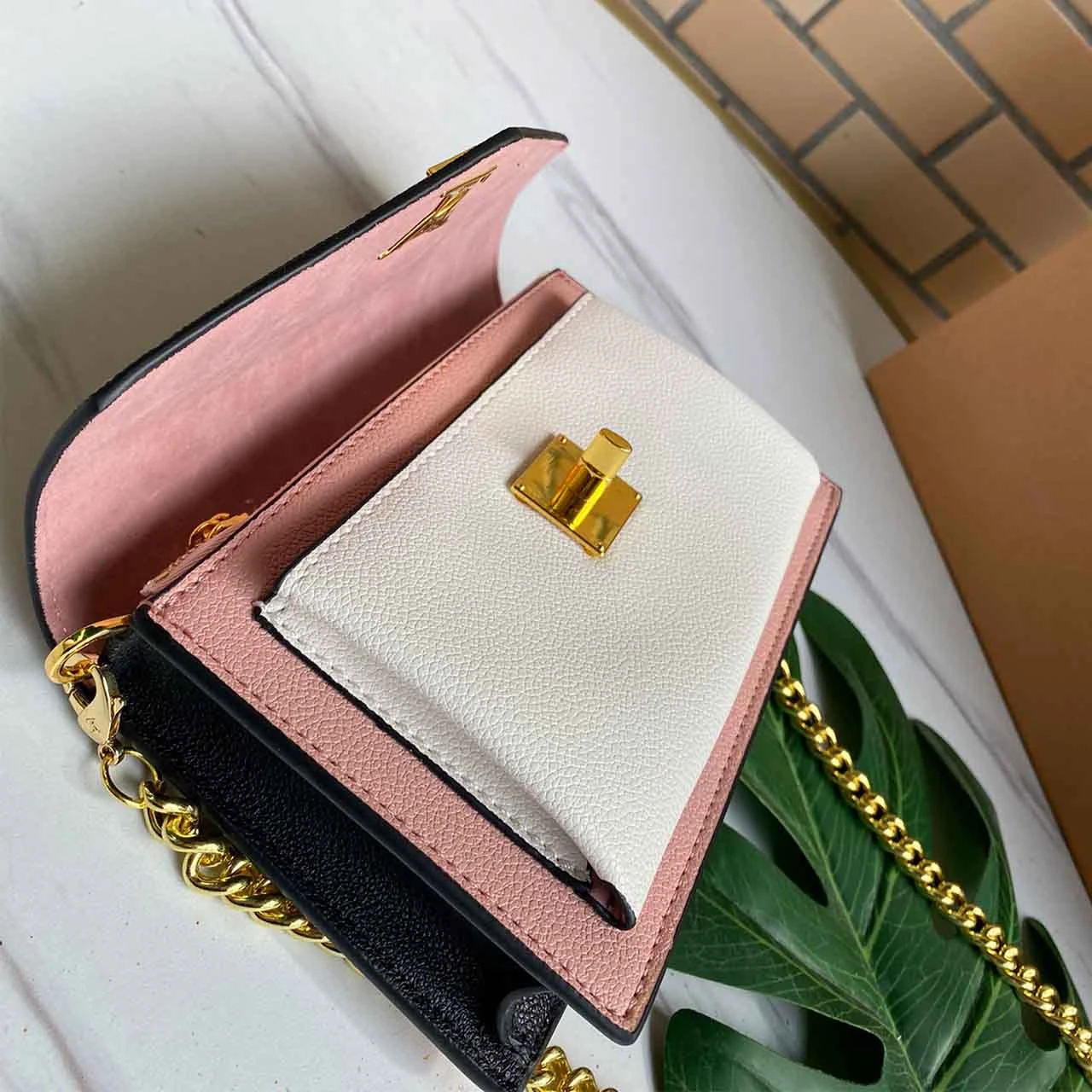 Louis Vuitton MYLOCKME CHAIN BAG M56641 RED/PINK&WHITE 14 M