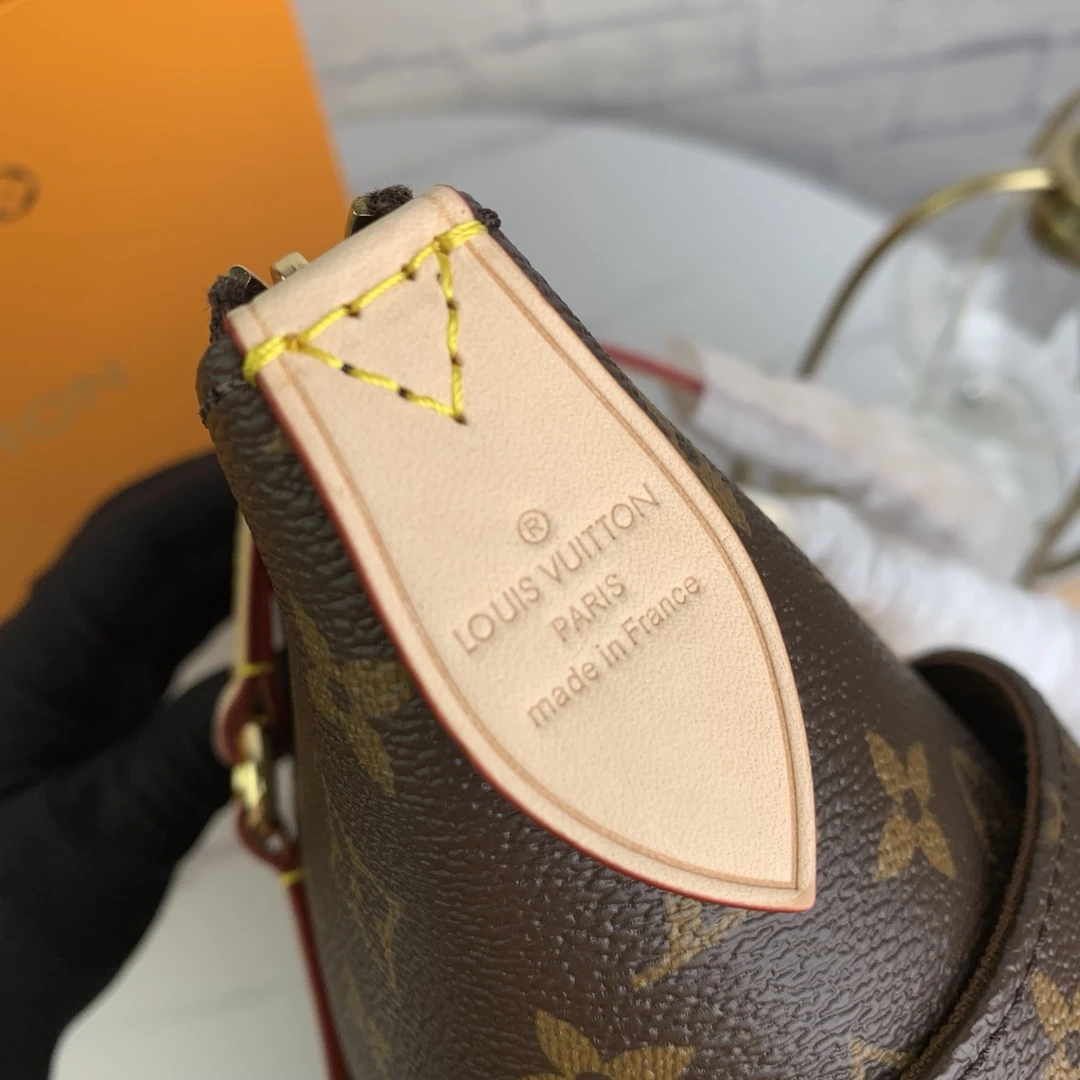 Louis Vuitton Totally GM Tote Bag M56689 6 M