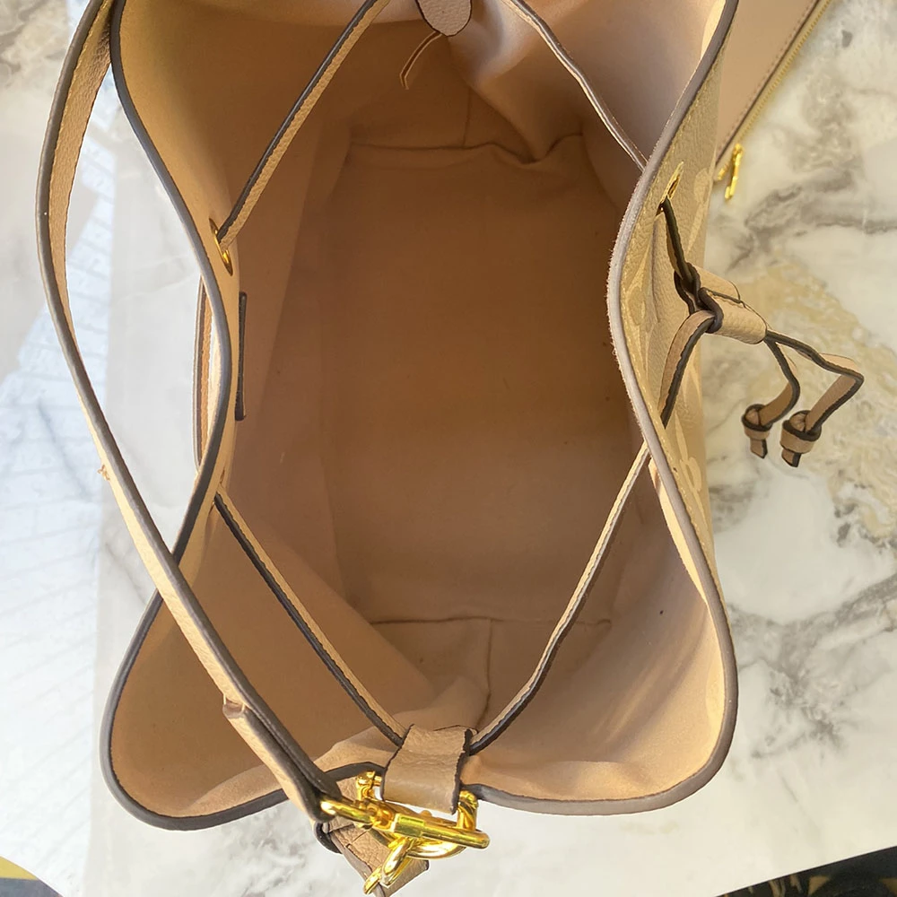 Louis Vuitton NeONOe MM Bucket Bag- Black/Brown 10 M