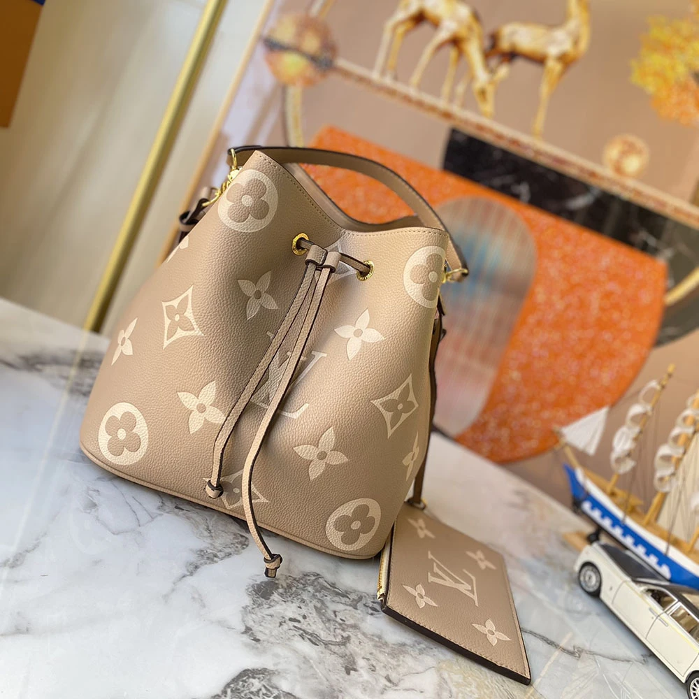 Louis Vuitton NeONOe MM Bucket Bag- Black/Brown 6 M