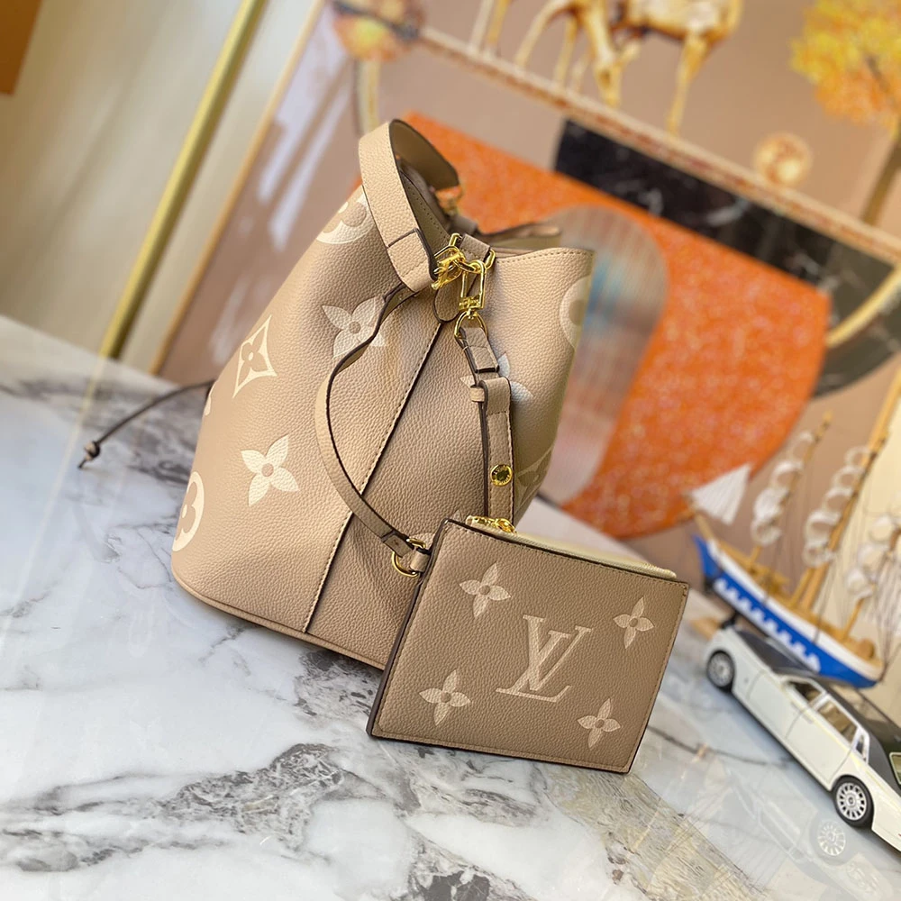 Louis Vuitton NeONOe MM Bucket Bag- Black/Brown 7 M