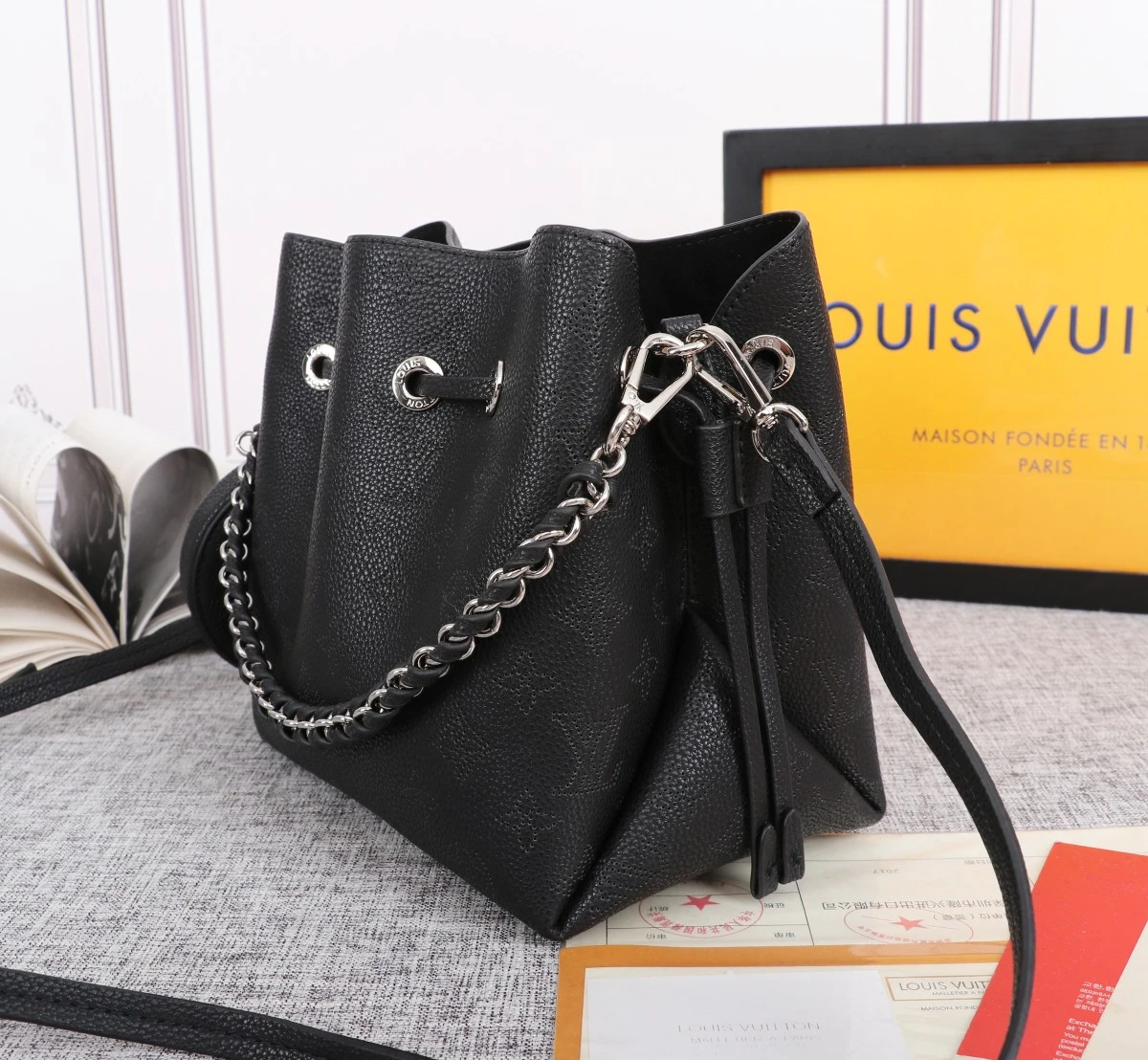 Louis Vuitton Bella Bucket Bag Black/Pink/Grey 3 M