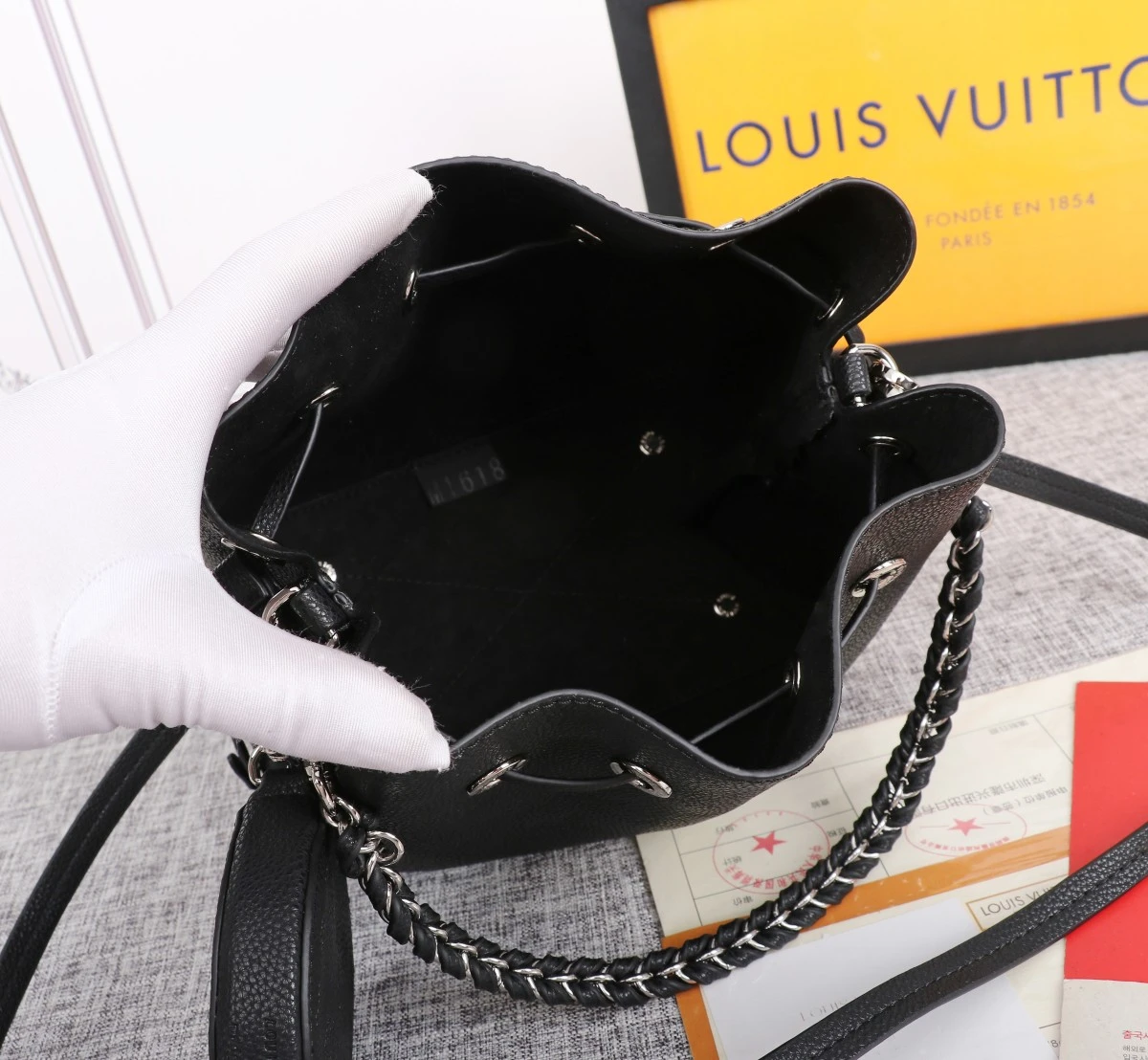 Louis Vuitton Bella Bucket Bag Black/Pink/Grey 5 M