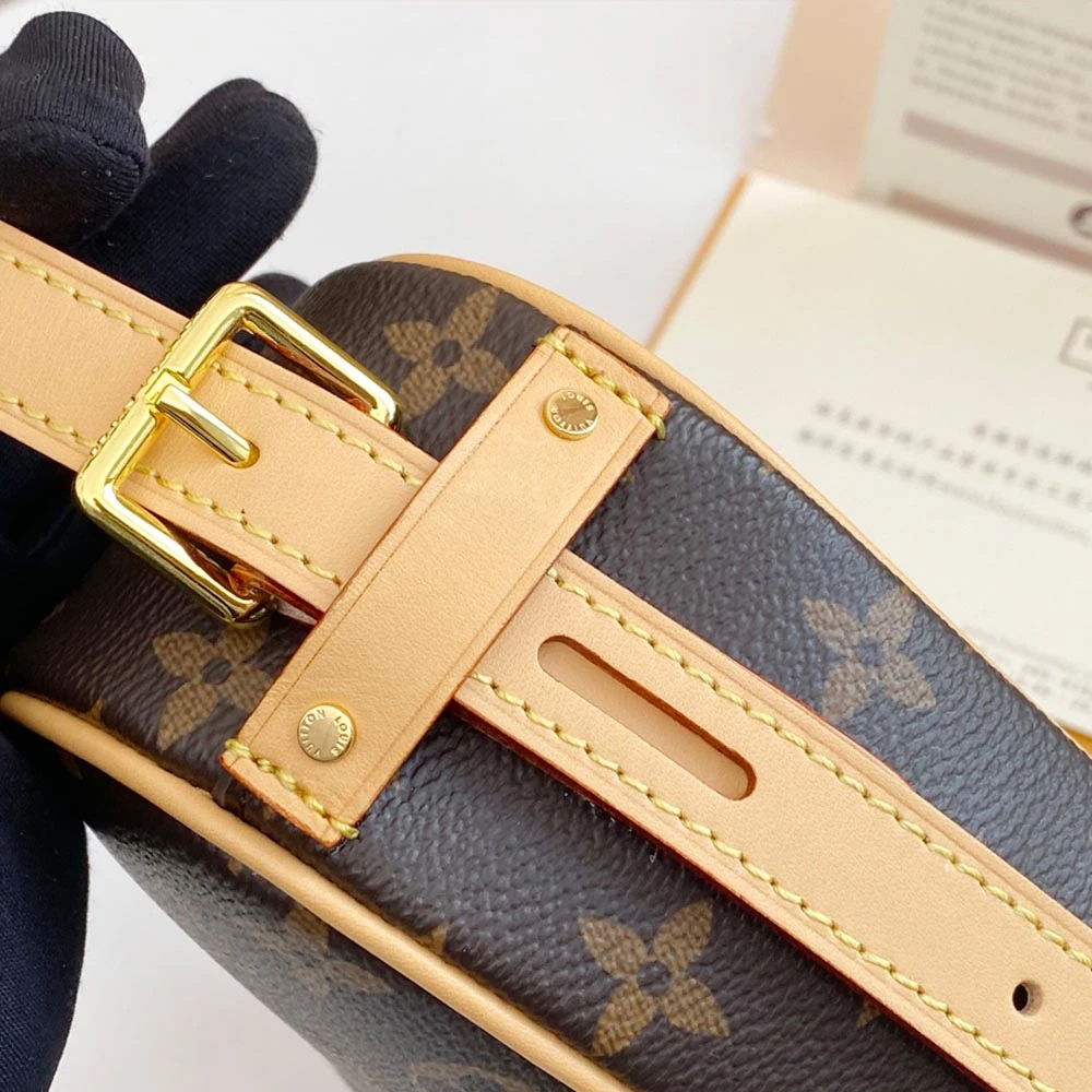 Louis Vuitton GAME ON Caur M57456 5 M