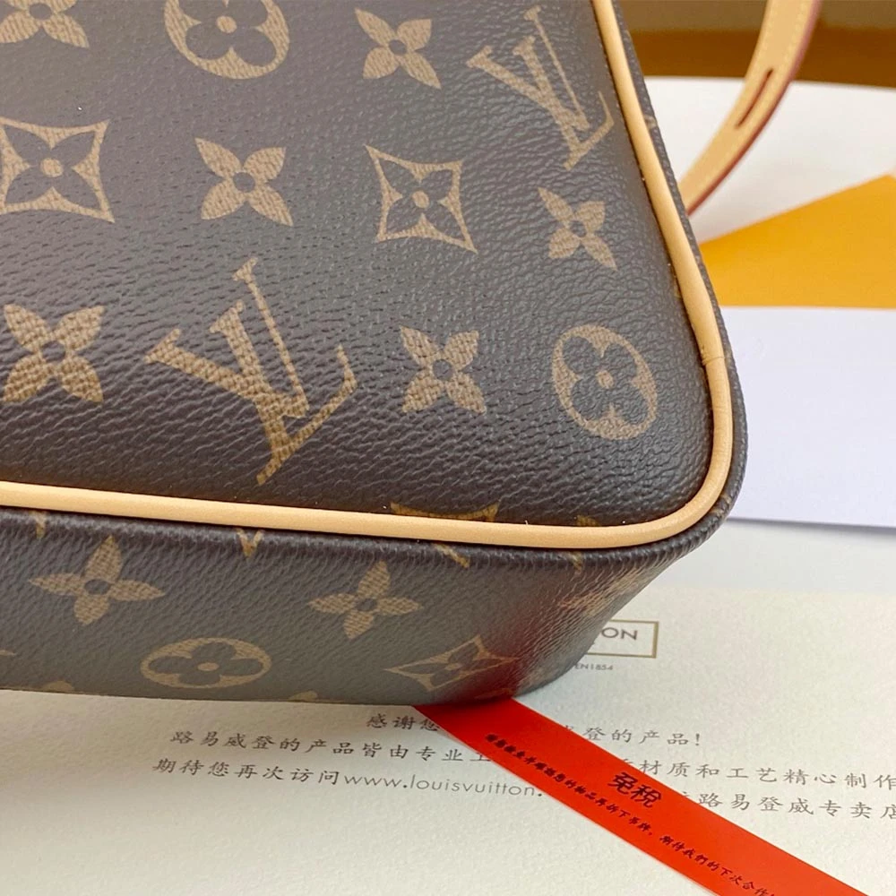 Louis Vuitton GAME ON Caur M57456 9 M