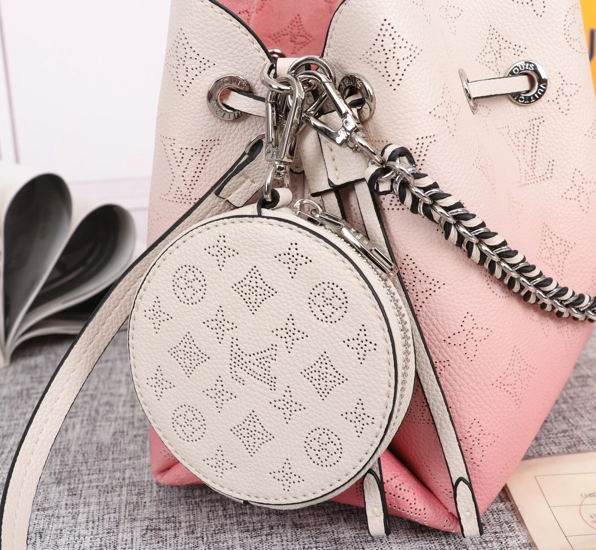 Louis Vuitton Adorable Bella Bucket Bag Pink/Blue 2 M