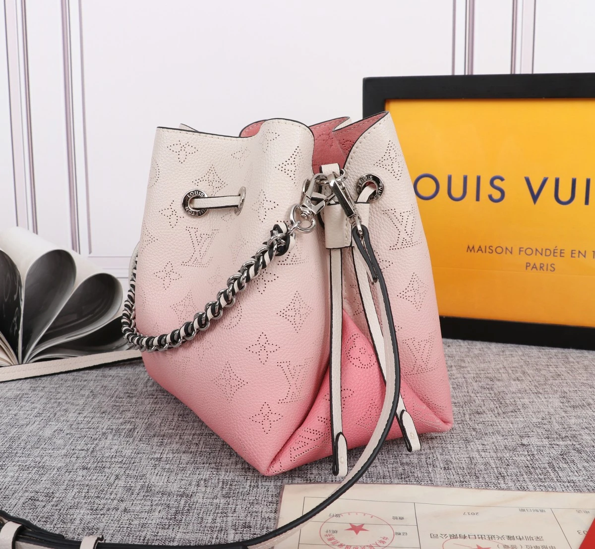 Louis Vuitton Adorable Bella Bucket Bag Pink/Blue 3 M