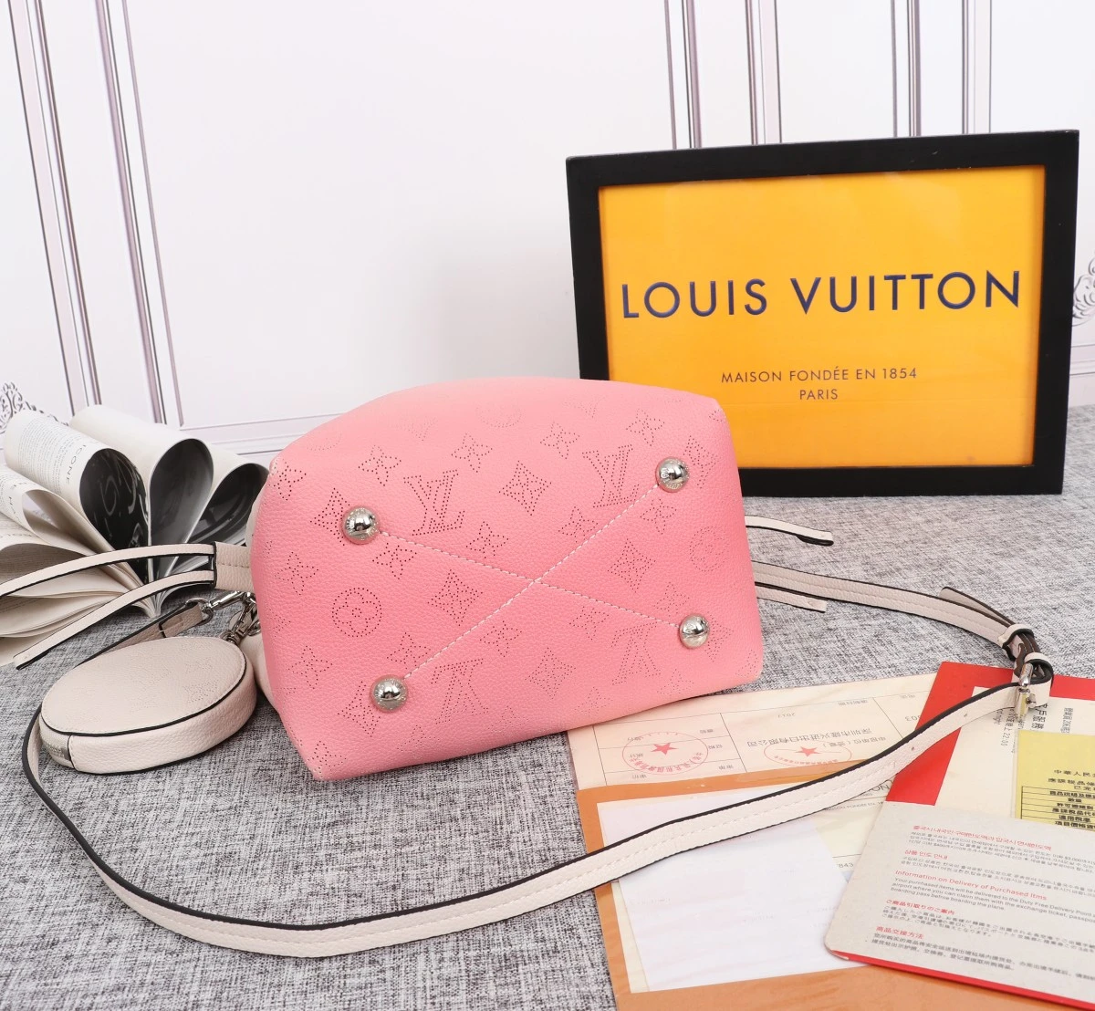 Louis Vuitton Adorable Bella Bucket Bag Pink/Blue 4 M