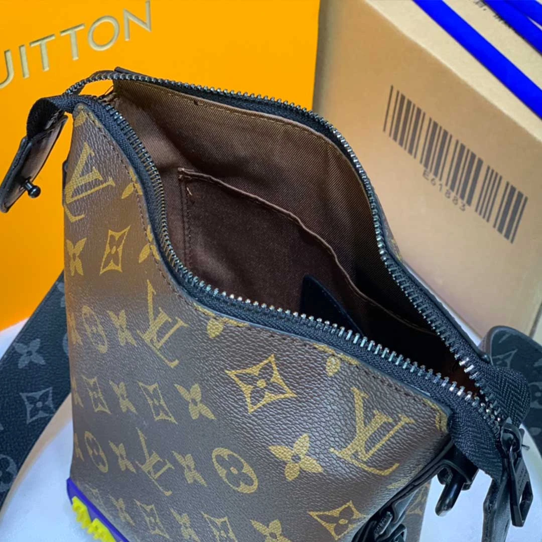 Louis Vuitton Rubber Collection-CRUISER MESSENGER M57966 3 M