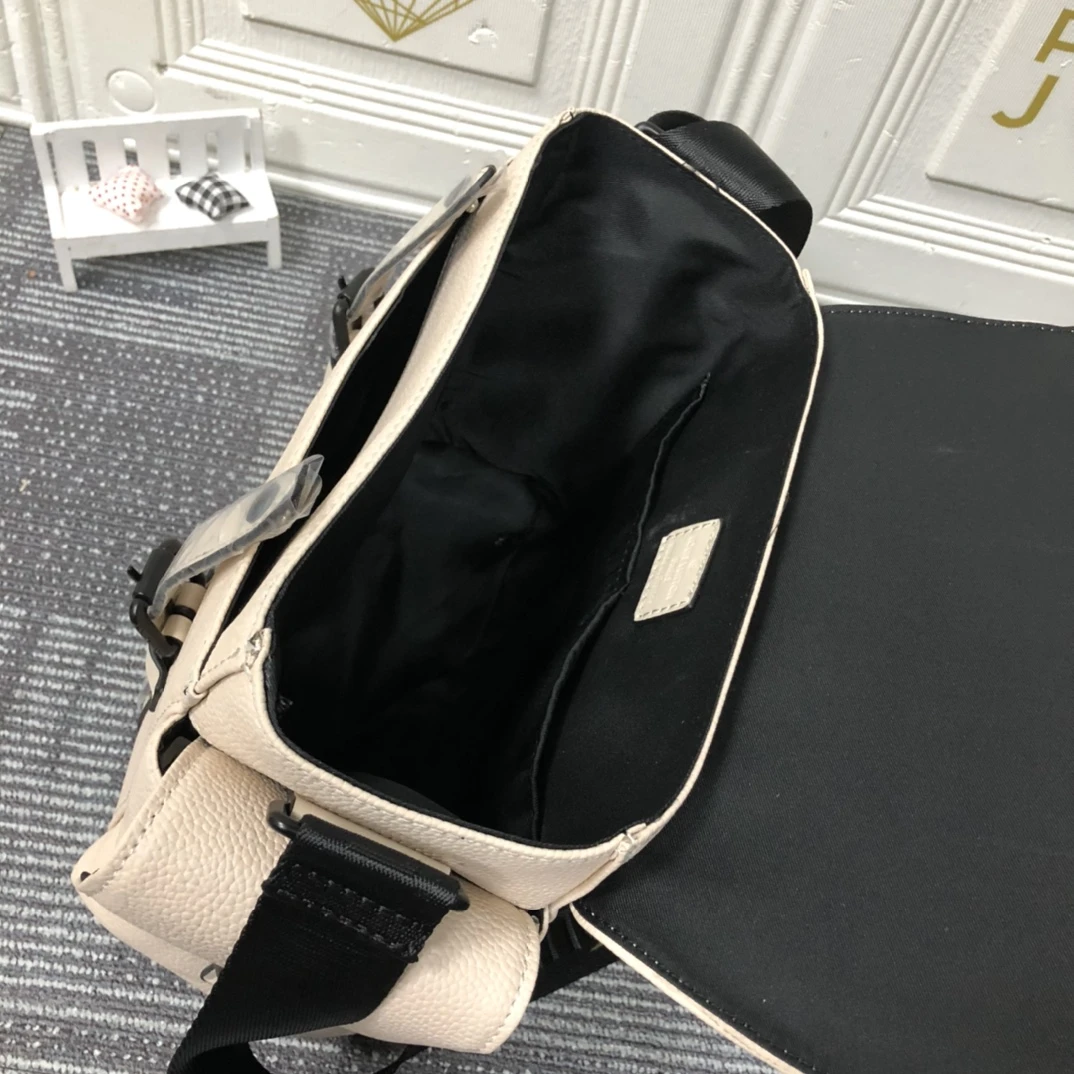 Louis Vuitton Christopher Messenger Backpack 16 M