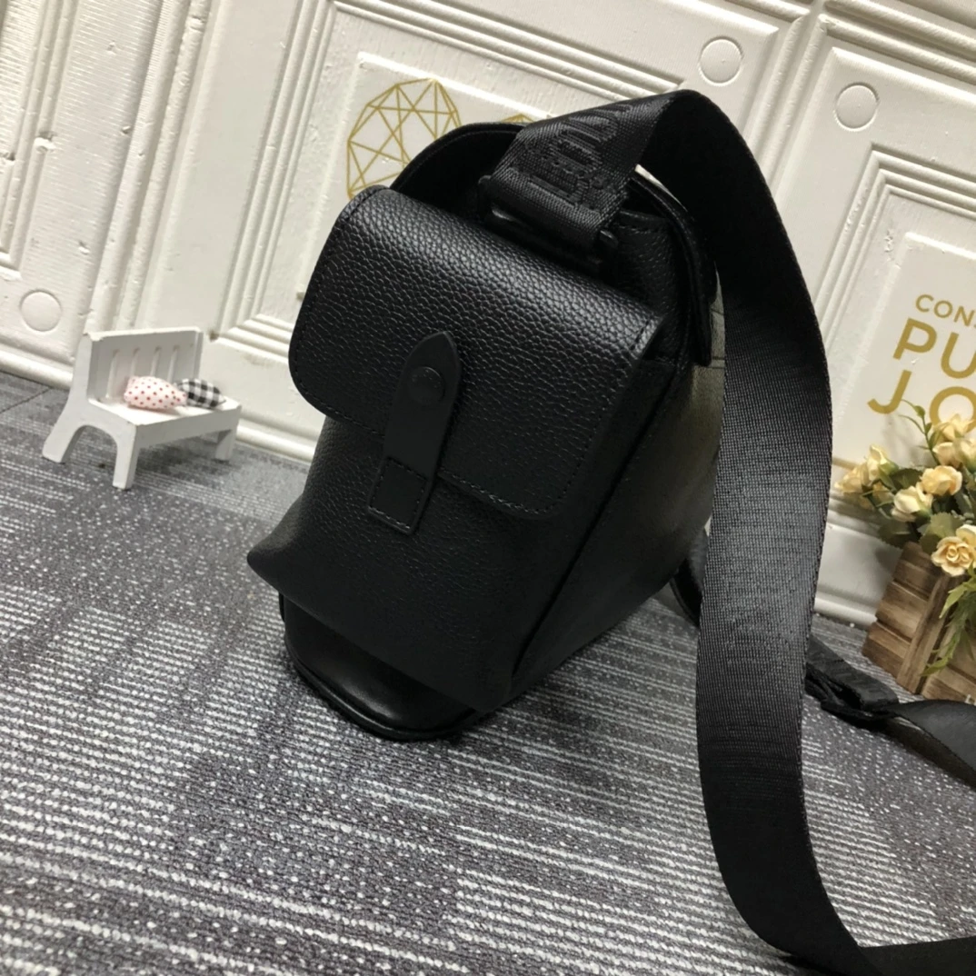 Louis Vuitton Christopher Messenger Backpack 3 M