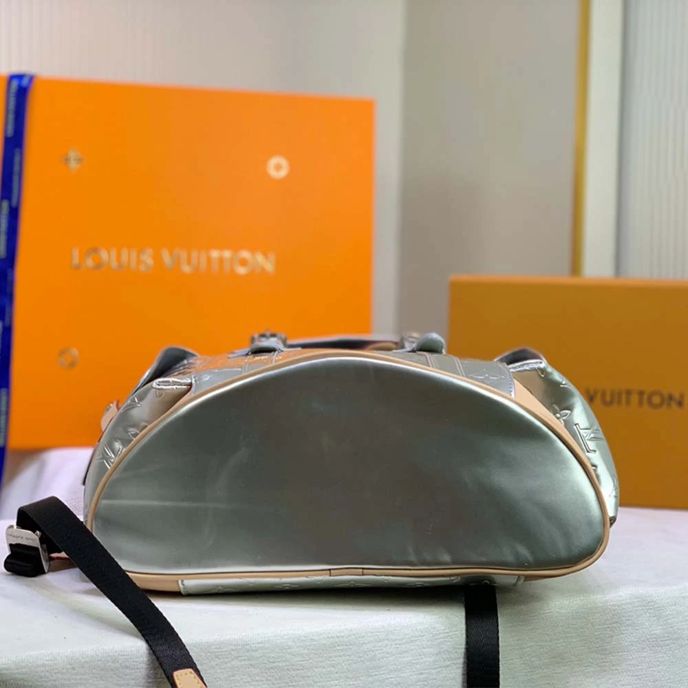 Louis Vuitton CHRISTOPHER PM M58756 6 M