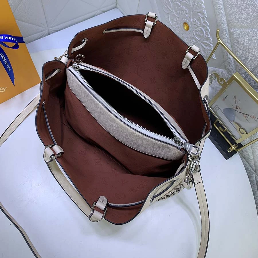 Louis Vuitton Bella Tote Bag 9 M
