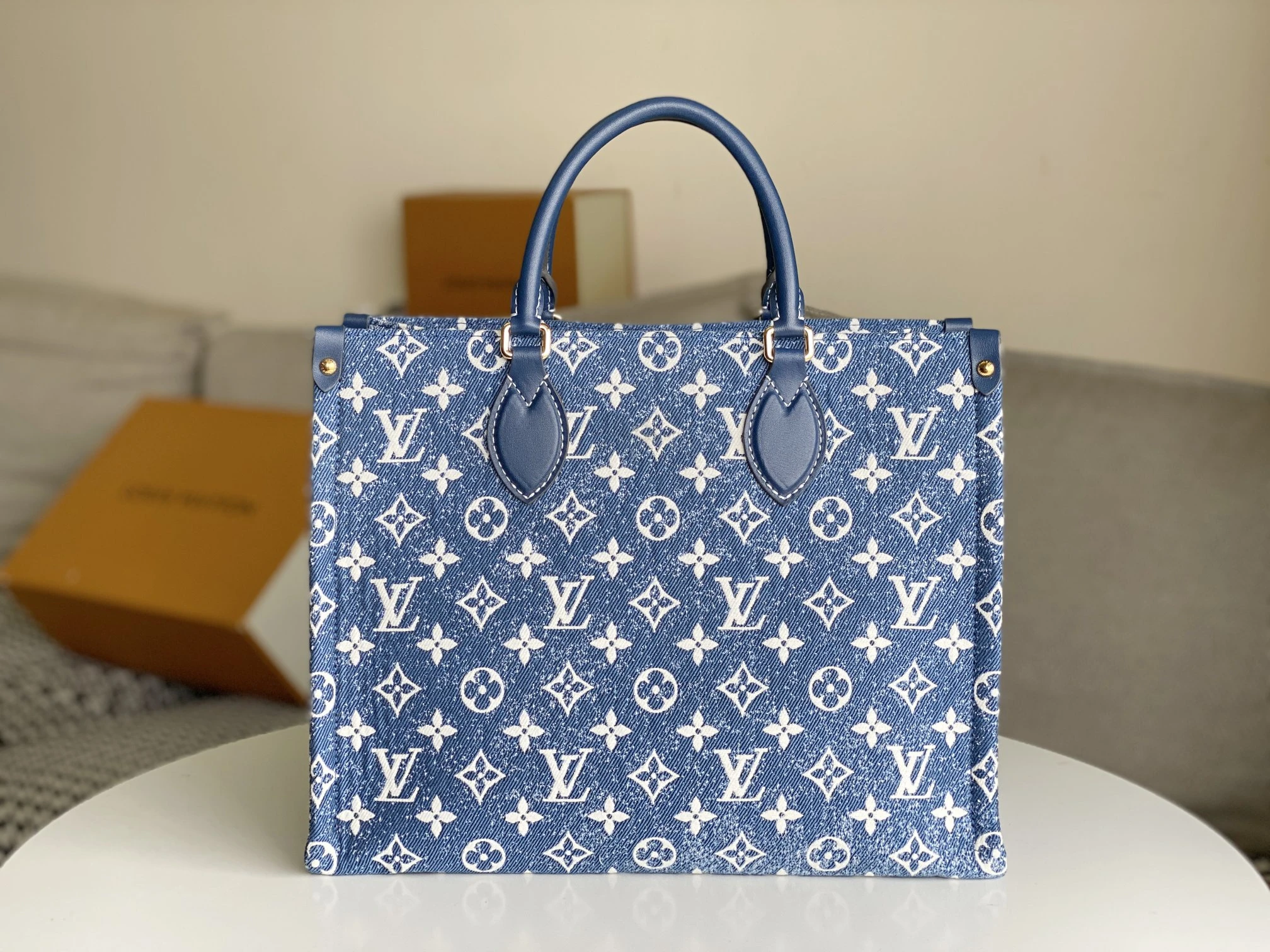Louis Vuitton Monogram jacquard Onthego MM tote 3 M