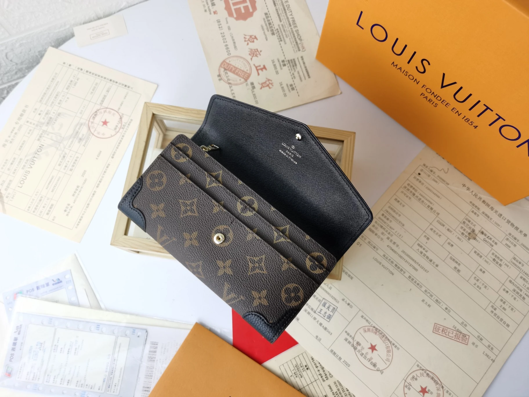 Louis Vuitton Sarah Wallet Retiro Long Wallet 9 M