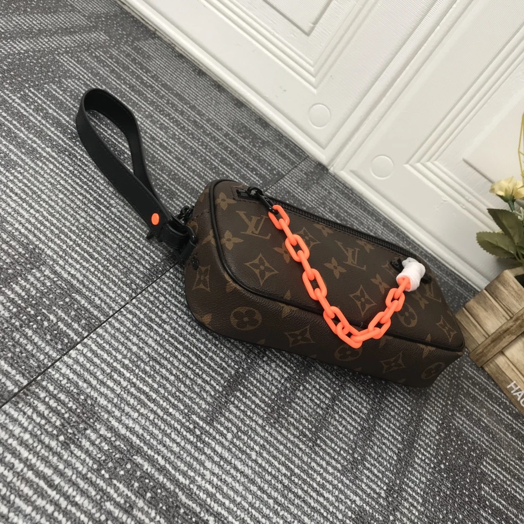 Louis Vuitton POCHETTE VOLGA M68321 14 M