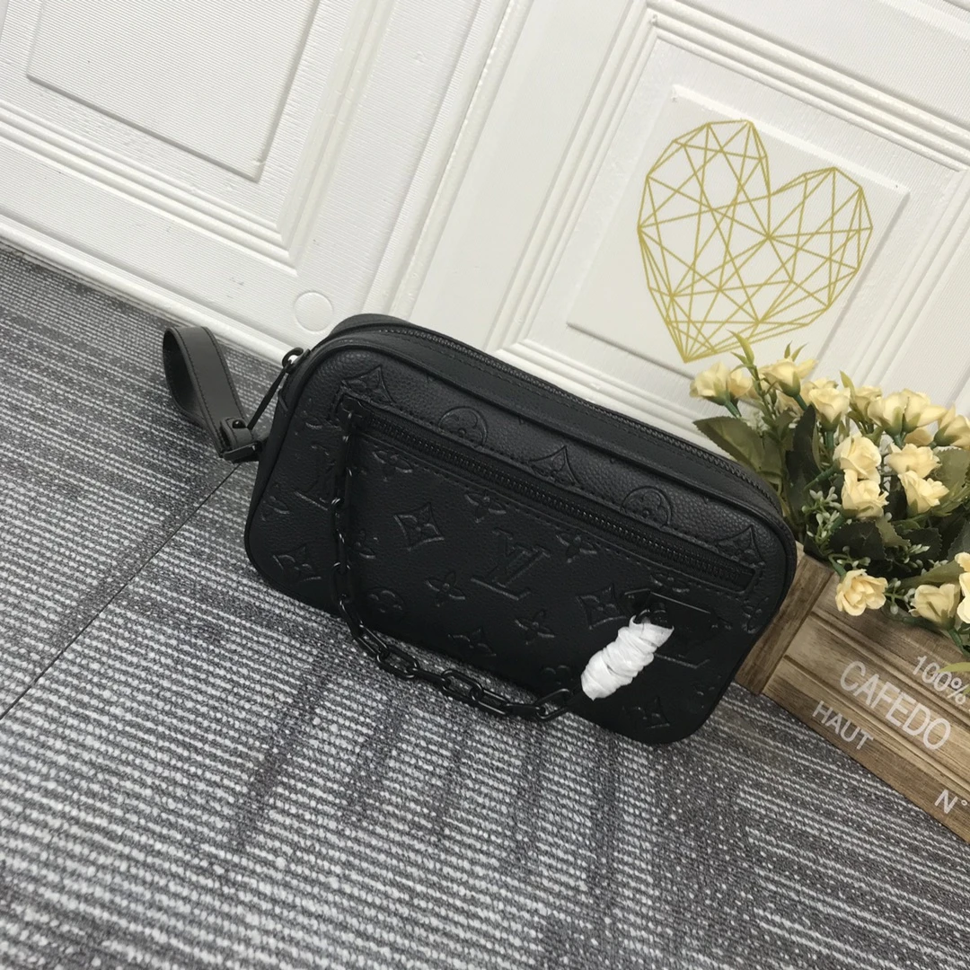 Louis Vuitton POCHETTE VOLGA M68321 19 M
