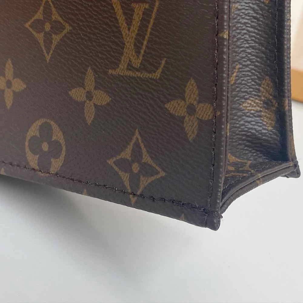 Louis Vuitton PETIT SAC PLAT M69442 6 M
