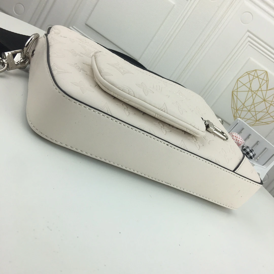 Louis Vuitton TRIO MESSENGER Embossed M69443 WHITE/BLACK 3 M