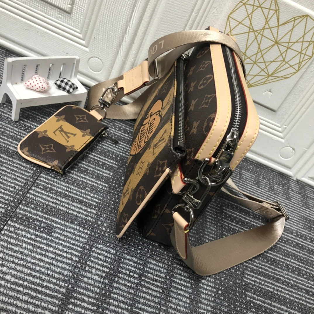 Louis Vuitton 3in1 Pochette Trio Messenger M69443 4 M