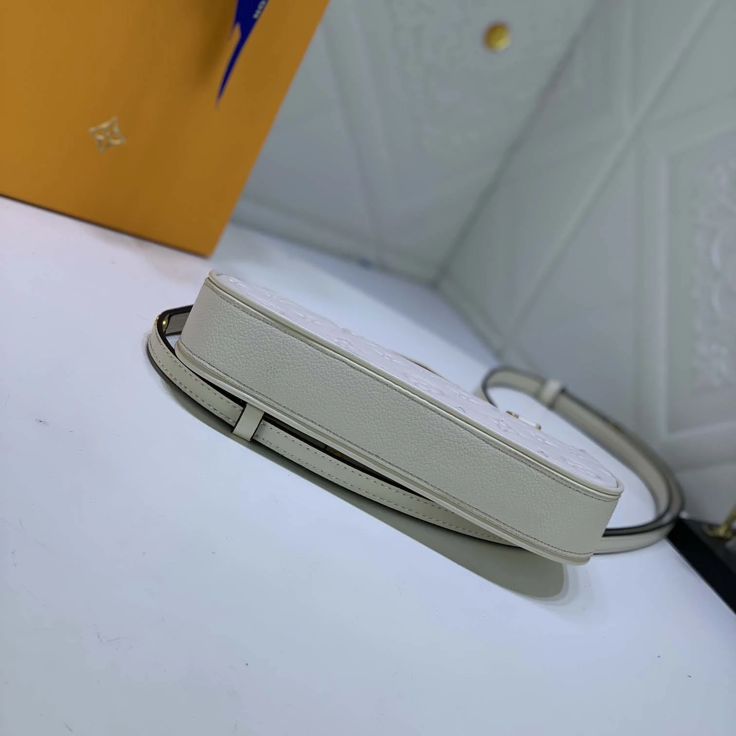 Louis Vuitton Easy Pouch On Strap- Black/Beige/White 8 M