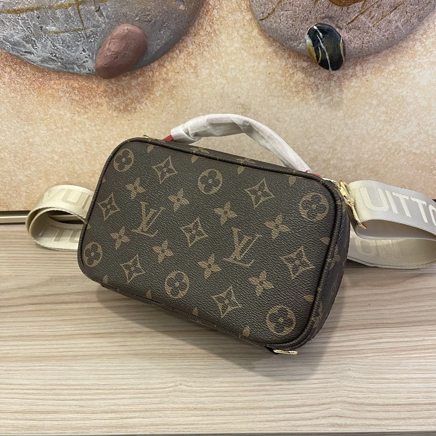 Louis Vuitton The Sporty Utility Crossbody bag 3 M