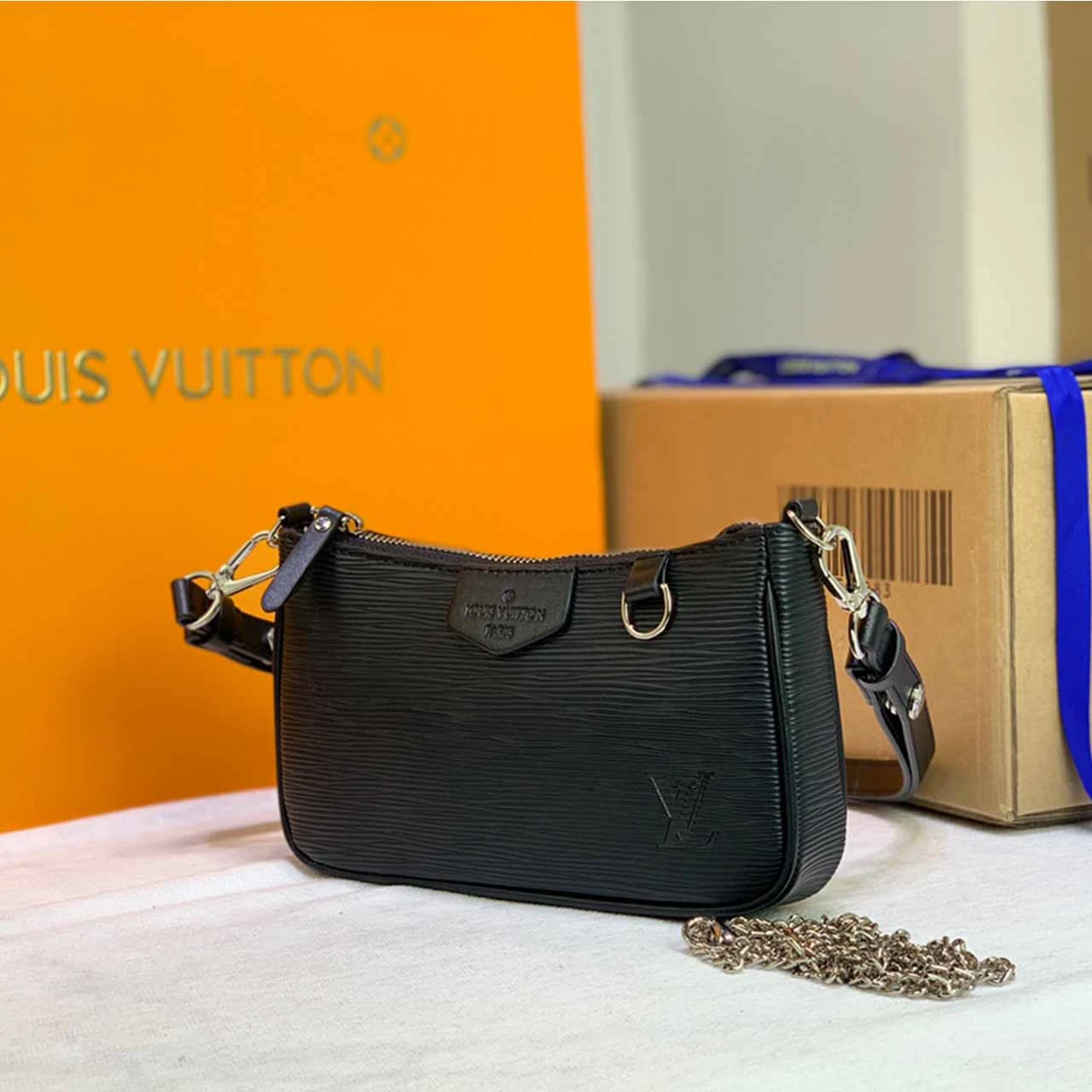 Louis Vuitton EASY POUCH ON STRAP BLACK/BEIGE M80471/M80479 9 M