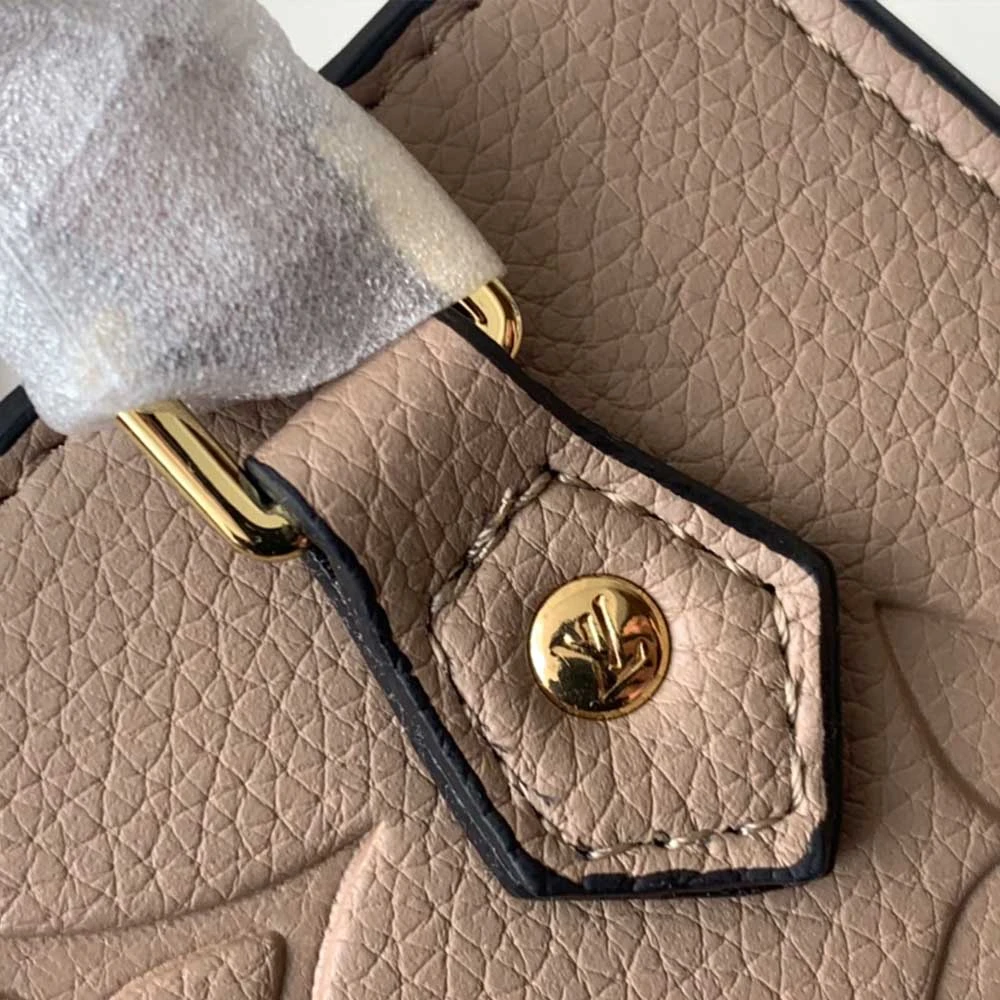 Louis Vuitton PETIT SAC PLAT M80478 BLACK/WHITE/BEIGE 14 M