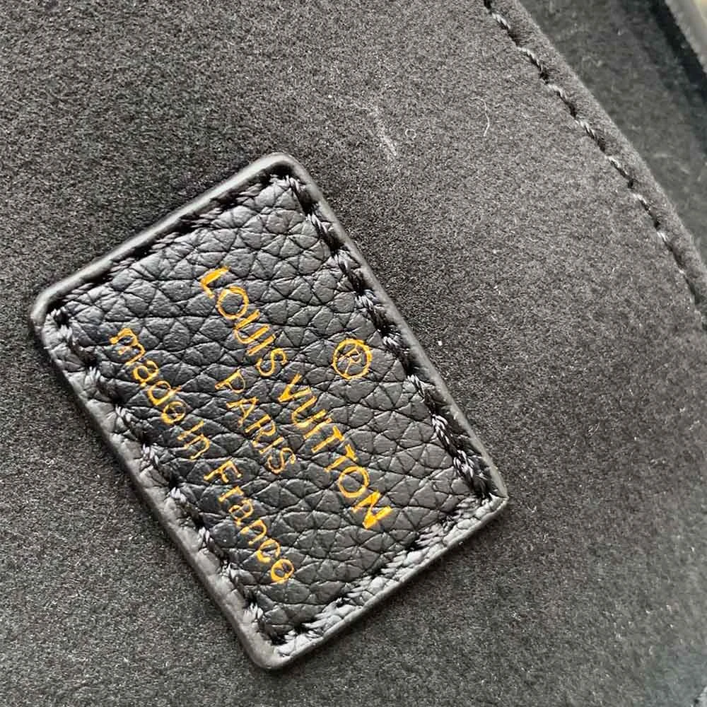 Louis Vuitton PETIT SAC PLAT M80478 BLACK/WHITE/BEIGE 9 M