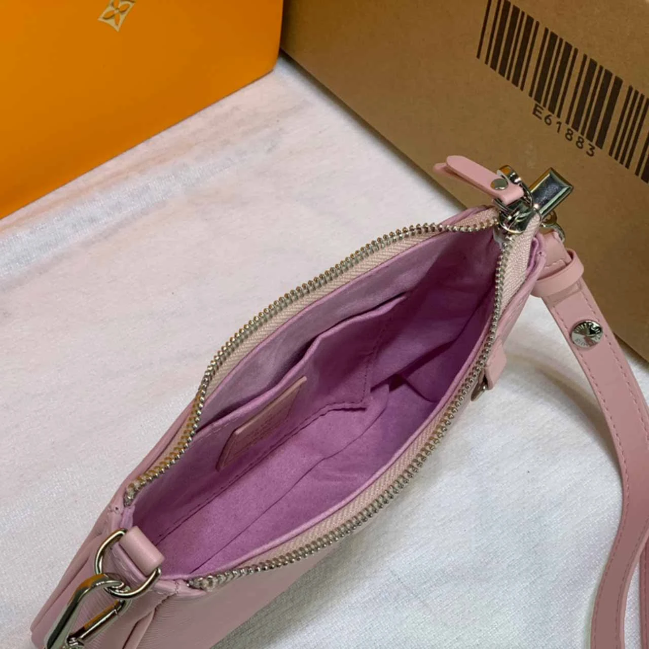 Louis Vuitton EASY POUCH ON STRAP PINK/BLUE M80483/M80480 9 M