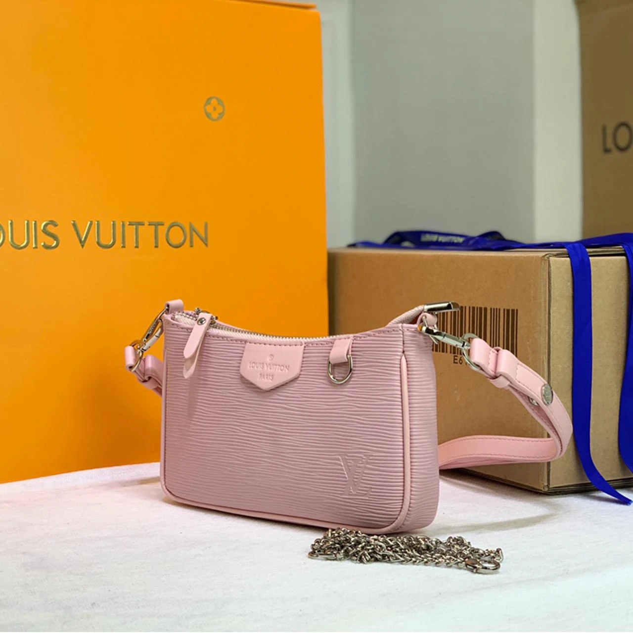 Louis Vuitton EASY POUCH ON STRAP PINK/BLUE M80483/M80480 3 M